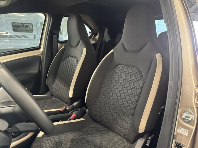 Toyota AYGO X 1.0 VVT-i MT Pulse DEMO | | LED | Climate Control | Camera | Lm-Velgen |