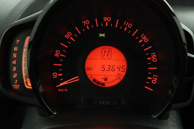 Toyota AYGO 1.0 VVT-i x-cite | Cabrio dak | Achteruitrijcamera | Lichtmetalen velgen | Automaat |