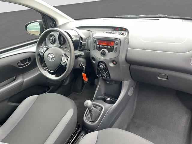 Toyota AYGO 1.0 VVT-i x-fun 5 Deurs | lage kmstand | Bluetooth