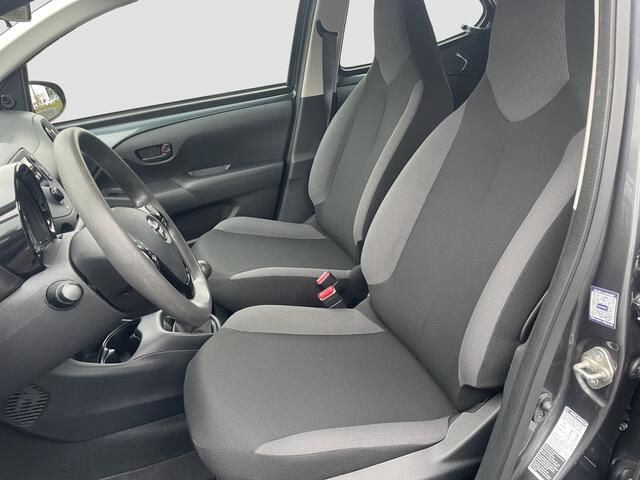 Toyota AYGO 1.0 VVT-i x-fun 5 Deurs | lage kmstand | Bluetooth