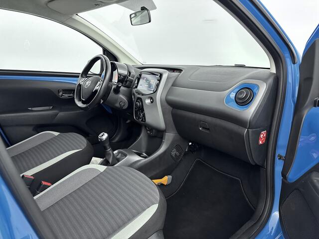 Toyota AYGO 1.0 VVT-i x-play | Apple Carplay/Android Auto | Camera | NL-Auto | Dealeronderhouden | 1E Eig |