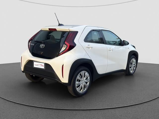 Toyota AYGO X 1.0 VVT-i MT Play