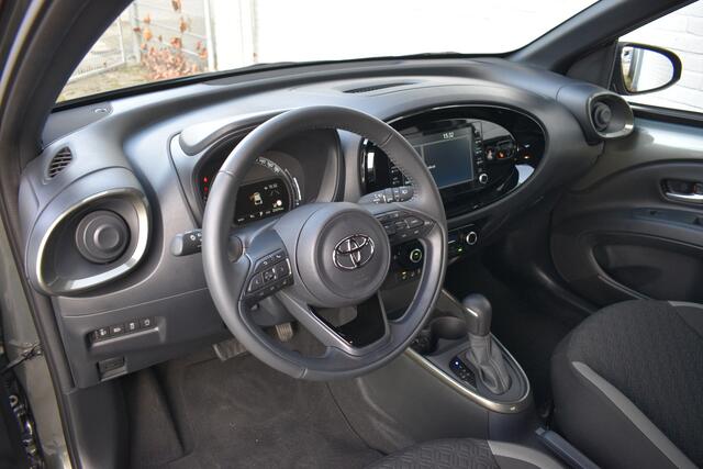 Toyota AYGO X 1.0 VVT-i S-CVT First Limited Automaat 72pk | Keyless entry | Cruise control | Achteruitrijcamera | PDC voor en achter |