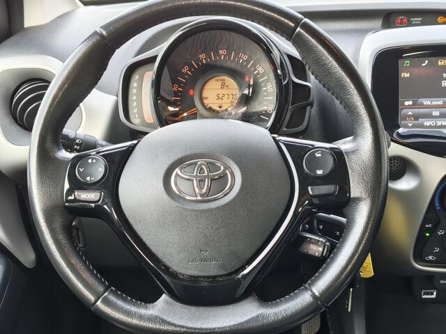 Toyota AYGO 1.0 VVT-i x-play | Airco | Toerenteller | Achteruitrijcamera
