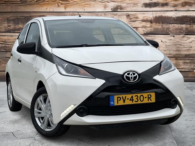Toyota AYGO 1.0 VVT-i x-fun | NAP | NL Auto | Licht metalen velgen | Cruis | Airco | Bluetooth