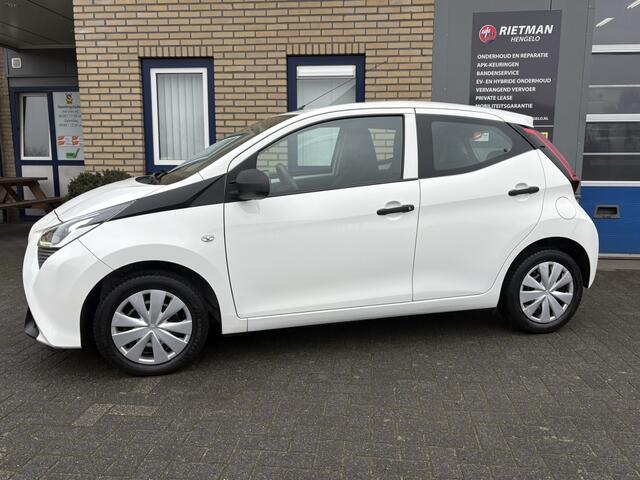 Toyota AYGO 1.0 VVT-i x-fun BT-AIRCO-1E EIGENAAR