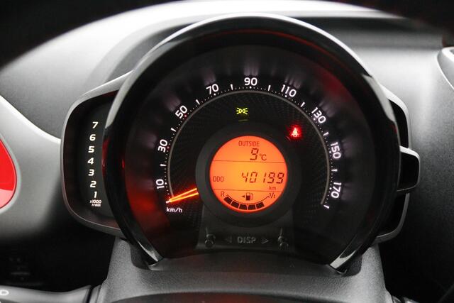 Toyota AYGO 1.0 VVT-i x-play | Airco | Parkeercamera | Apple carplay - Android auto |