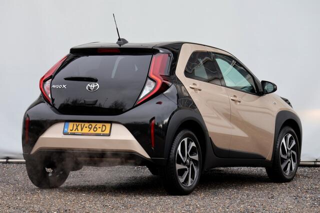 Toyota AYGO 1.0 VVT-i MT Pulse - 72 pk **Bi-tone / Camera / Carplay