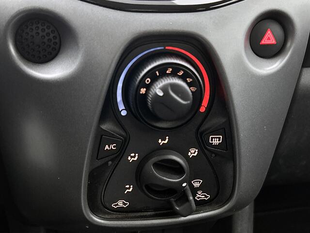 Toyota AYGO 1.0 VVT-i x-play | BTW Voertuig | Achteruitrijcamera |