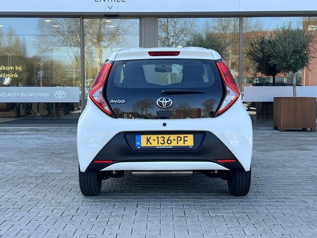 Toyota AYGO 1.0 VVT-i x-fun