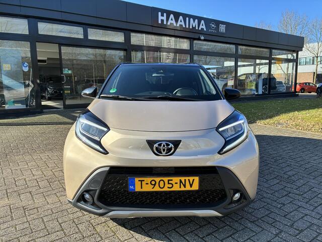 Toyota AYGO X 1.0 VVT-i MT Envy 5-Deurs | Climate control | Navigatie | Camera | 18" LM-Velgen | Elektrisch Pakket | Cruise control | Private-Glass | LED Verlichting | DAB