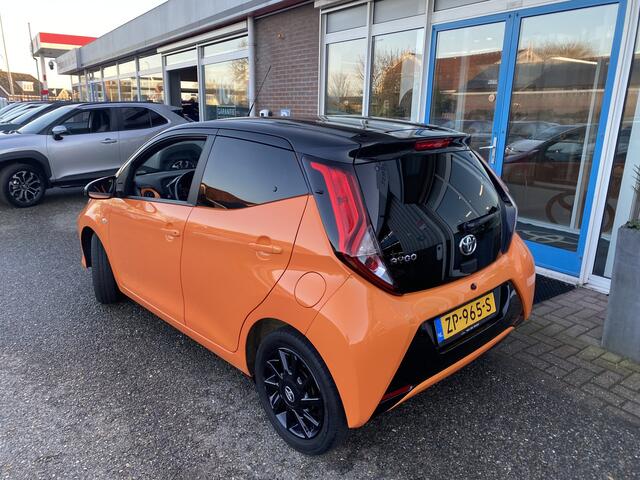 Toyota AYGO 1.0 VVT-i x-cite
