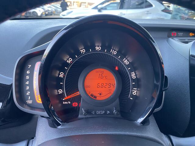 Toyota AYGO 1.0 VVT-i x-cite