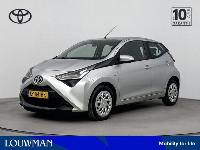 Toyota AYGO 1.0 VVT-i x-play | Parkeercamera | Airco |