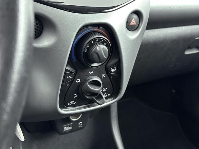Toyota AYGO 1.0 VVT-i x-play | Parkeercamera | Airco |