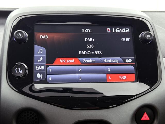 Toyota AYGO 1.0 VVT-i x-play | BTW Voertuig | Achteruitrijcamera |