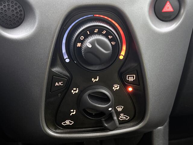 Toyota AYGO 1.0 VVT-i x-play | BTW Voertuig | Achteruitrijcamera |