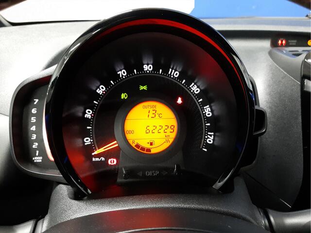 Toyota AYGO 1.0 VVT-i x-cite ultimate | Camera | LM Velgen |