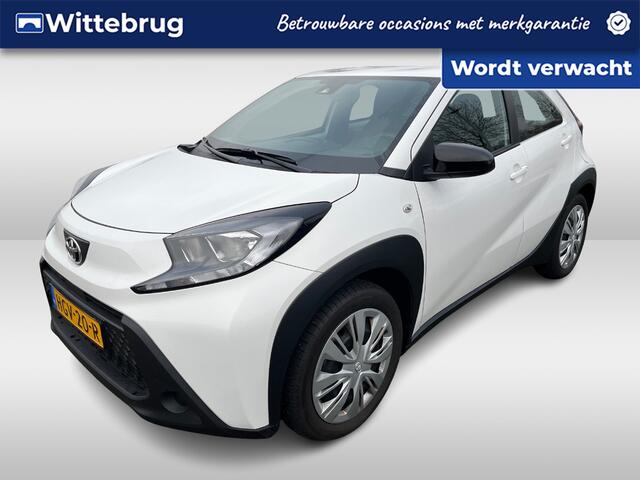 Toyota AYGO X 1.0 VVT-i MT Play / App connect / Camera / Cruise controle / Stoelverwarming /