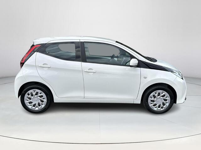 Toyota AYGO 1.0 VVT-i x-play | Apple CarPlay/Android Auto | Achteruitrijcamera| Airco