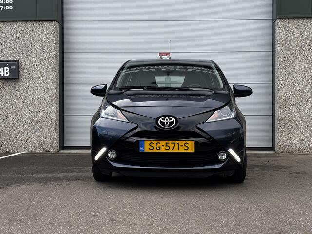 Toyota AYGO 1.0 VVT-i x-play Camera Navi Carplay Airco