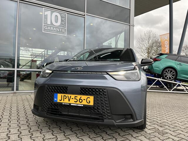 Toyota AYGO X Hybrid 115 play