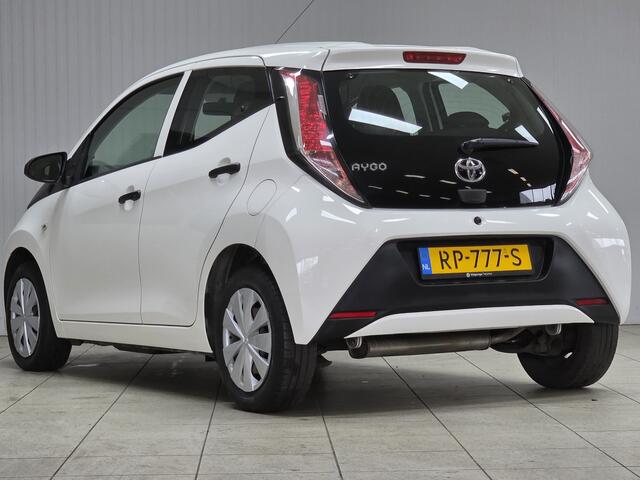 Toyota AYGO 1.0 VVT-i x-fun/ LED Dagrijverl./ Airco!/ C.V.Afstand/ Bluetooth/ Elek.Pakket/ Isofix/ Deelbare Achterbank.