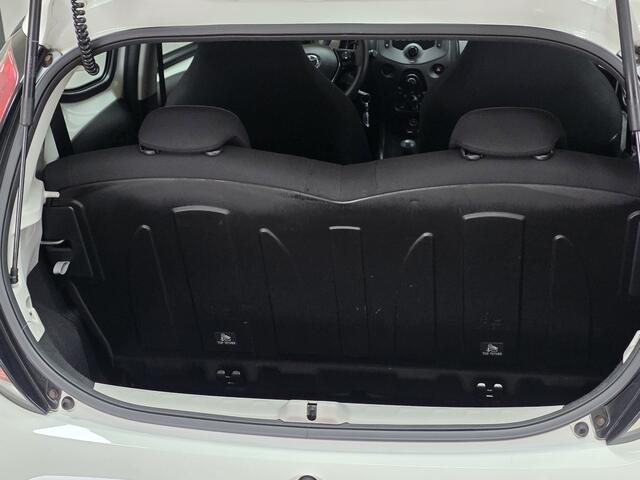 Toyota AYGO 1.0 VVT-i x-fun/ LED Dagrijverl./ Airco!/ C.V.Afstand/ Bluetooth/ Elek.Pakket/ Isofix/ Deelbare Achterbank.