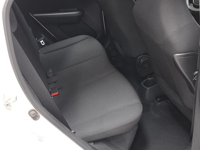 Toyota AYGO 1.0 VVT-i x-fun/ LED Dagrijverl./ Airco!/ C.V.Afstand/ Bluetooth/ Elek.Pakket/ Isofix/ Deelbare Achterbank.