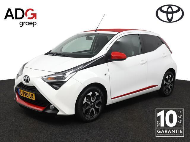 Toyota AYGO 1.0 VVT-i x-joy cabrio | Climate Control | Camera | Groot Scherm | Lichtmetalen Velgen | Red Pack |
