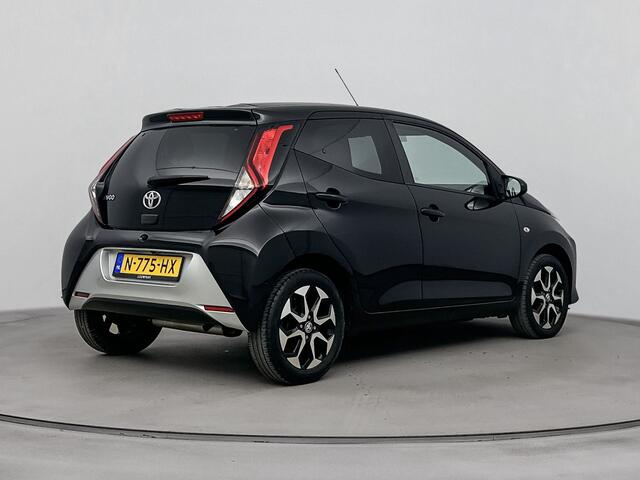 Toyota AYGO 1.0 VVT-i x-joy 12-02 aangemeld Leseman