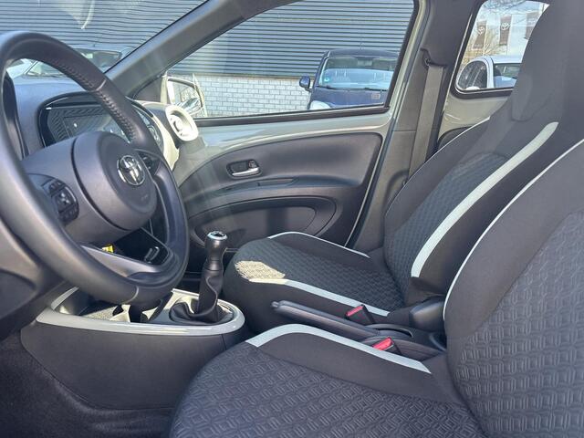 Toyota AYGO X 1.0 VVT-i MT Pulse
