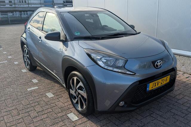 Toyota AYGO X 1.0 VVT-i MT Pulse Achteruitrijcamera, Navigatie met Apple Carplay & Android Auto, Stoelverwarming
