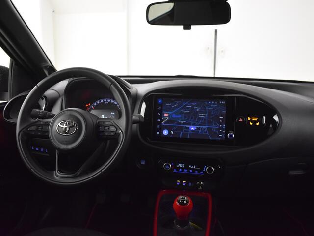 Toyota AYGO X 1.0 VVT-i MT Premium | stoelverwarming | PDC | Half leder |