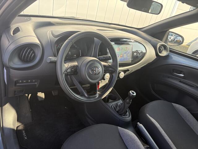 Toyota AYGO X 1.0 VVT-i MT Play NL Auto Dealer Onderhouden Groot Scherm Carplay Adapt Cruise