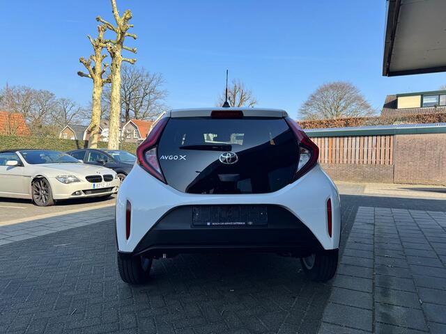 Toyota AYGO X 1.0 VVT-i MT Premium
