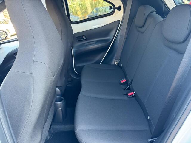 Toyota AYGO X 1.0 VVT-i MT Premium