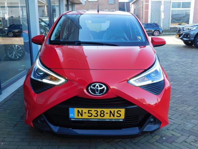 Toyota AYGO 1.0 VVT-i x-play
