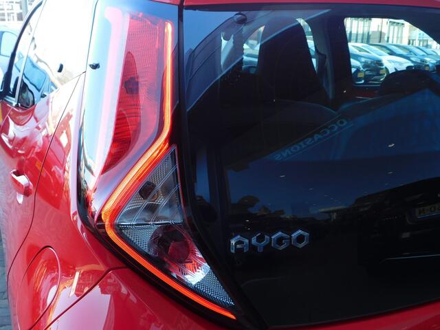 Toyota AYGO 1.0 VVT-i x-play