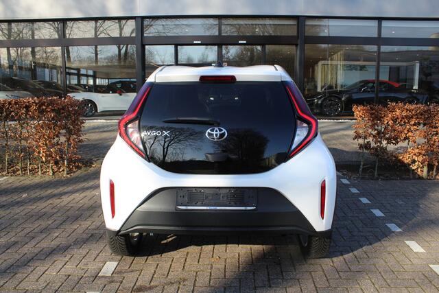 Toyota AYGO X 1.0 VVT-i MT first | Rijklaar | Stoelverwarming | Adapt. Cruise | LED | DAB