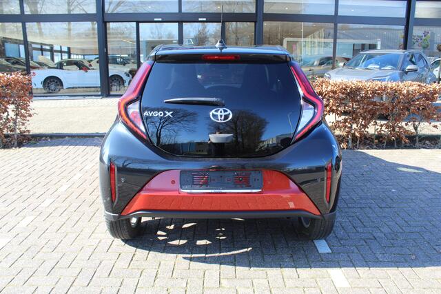 Toyota AYGO X 1.0 VVT-i MT Envy | Rijklaar | Navi | Keyless | PDC | DAB | Camera | Apple/Android | Stoel Verw. | Dealer Onderhouden