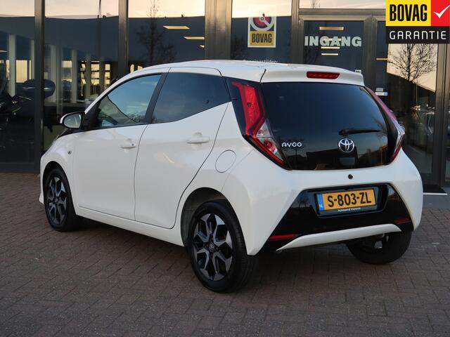 Toyota AYGO 1.0 VVT-i x-play Automaat | Parkeercamera | Carplay |