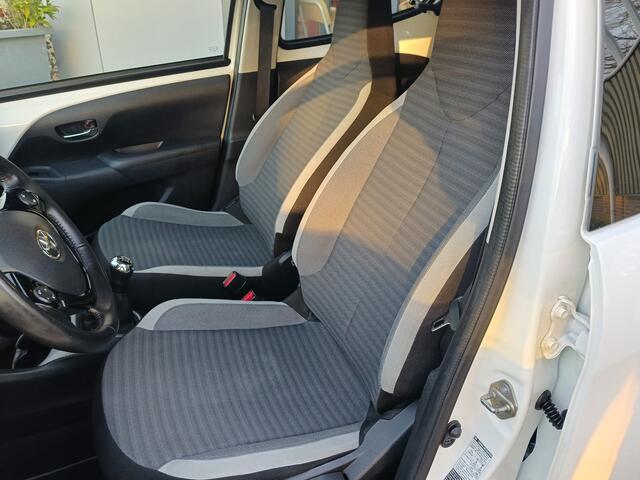 Toyota AYGO 1.0 VVT-i x-play | Airco | Camera | Carplay | Android | Centrale deurvergrendeling |