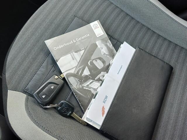 Toyota AYGO 1.0 VVT-i x-play | Airco | Camera | Carplay | Android | Centrale deurvergrendeling |
