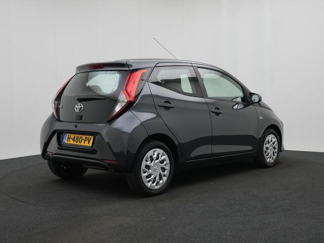 Toyota AYGO 1.0 VVT-i x-play