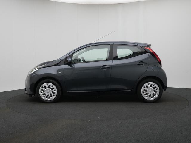 Toyota AYGO 1.0 VVT-i x-play