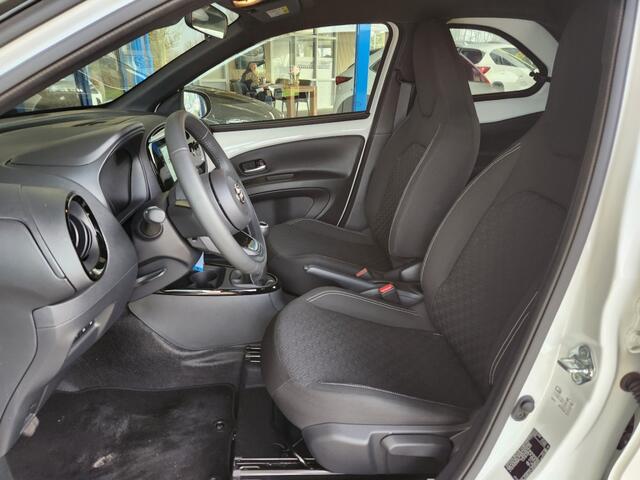 Toyota AYGO 1.0 VVT-I MT Pulse, Climate, Adapt. Cruise, Android/Apple, Bi-Tone