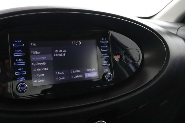 Toyota AYGO X 1.0 VVT-i MT Play | Apple Carplay/Android Auto | Airco | Parkeercamera |
