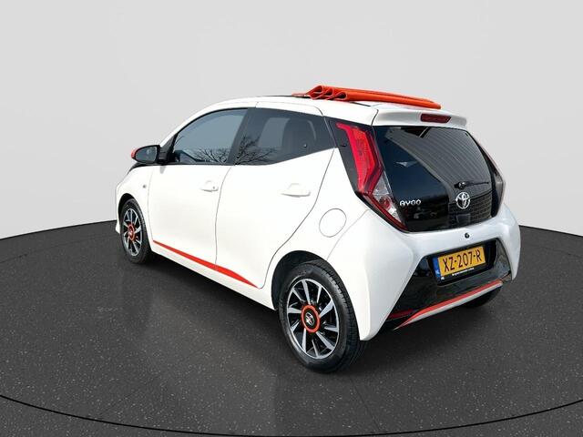 Toyota AYGO 1.0 VVT-i x-otic RIJKLAAR | Cabriodak | Airco | Camera | AppleCarplay-Android Auto