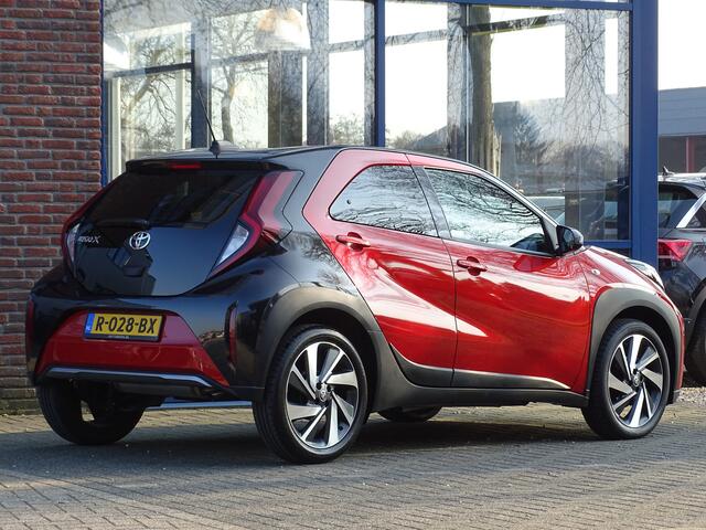 Toyota AYGO X 1.0 VVT-i S-CVT Envy